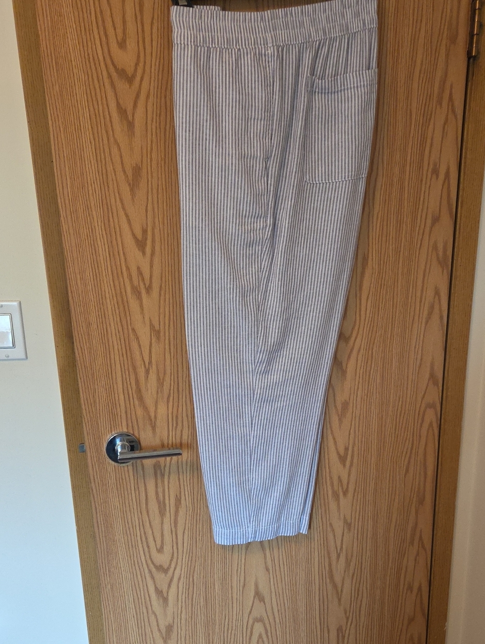 Old Navy Grey & White Pinstripe Linen Blend Pants